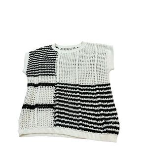 No brand Women's Size Small Black White Crotchet Knit Short Sleeve Shirt Top